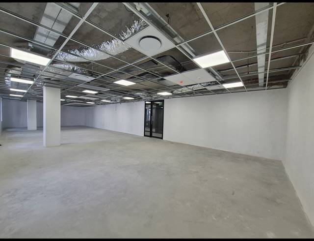178M² OFFICE TO LET IN GLENADRIENNE EAST